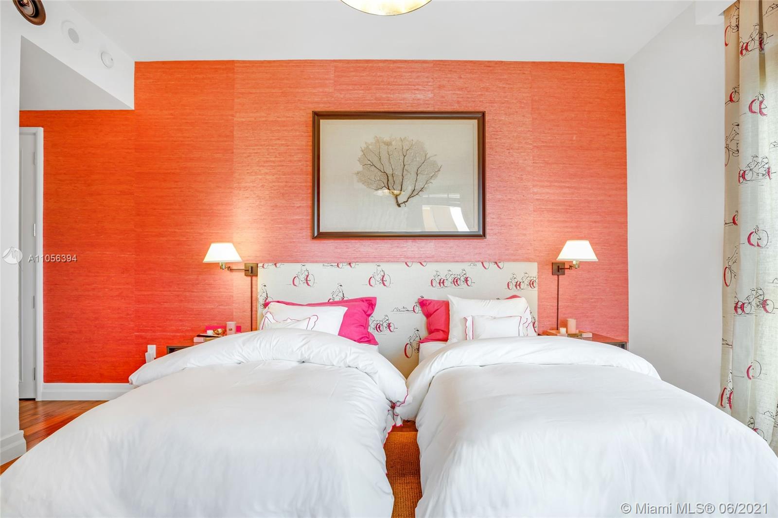 17749 COLLINS AVENUE COND - Residential