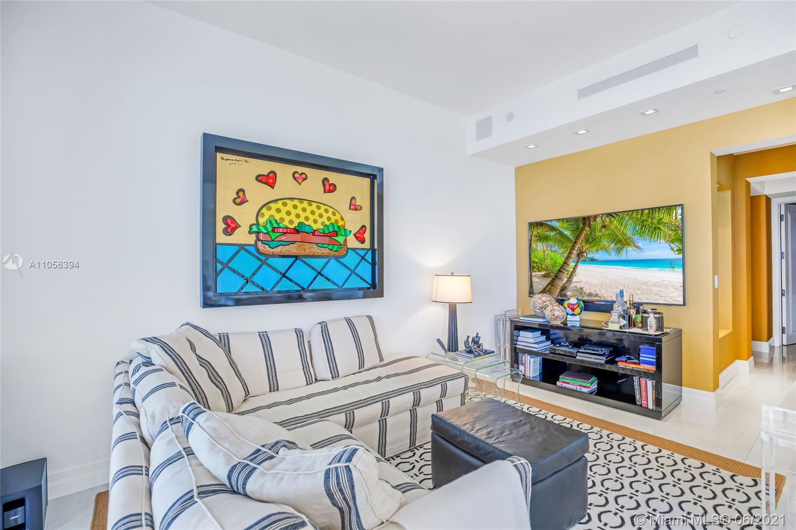 17749 COLLINS AVENUE COND - Residential