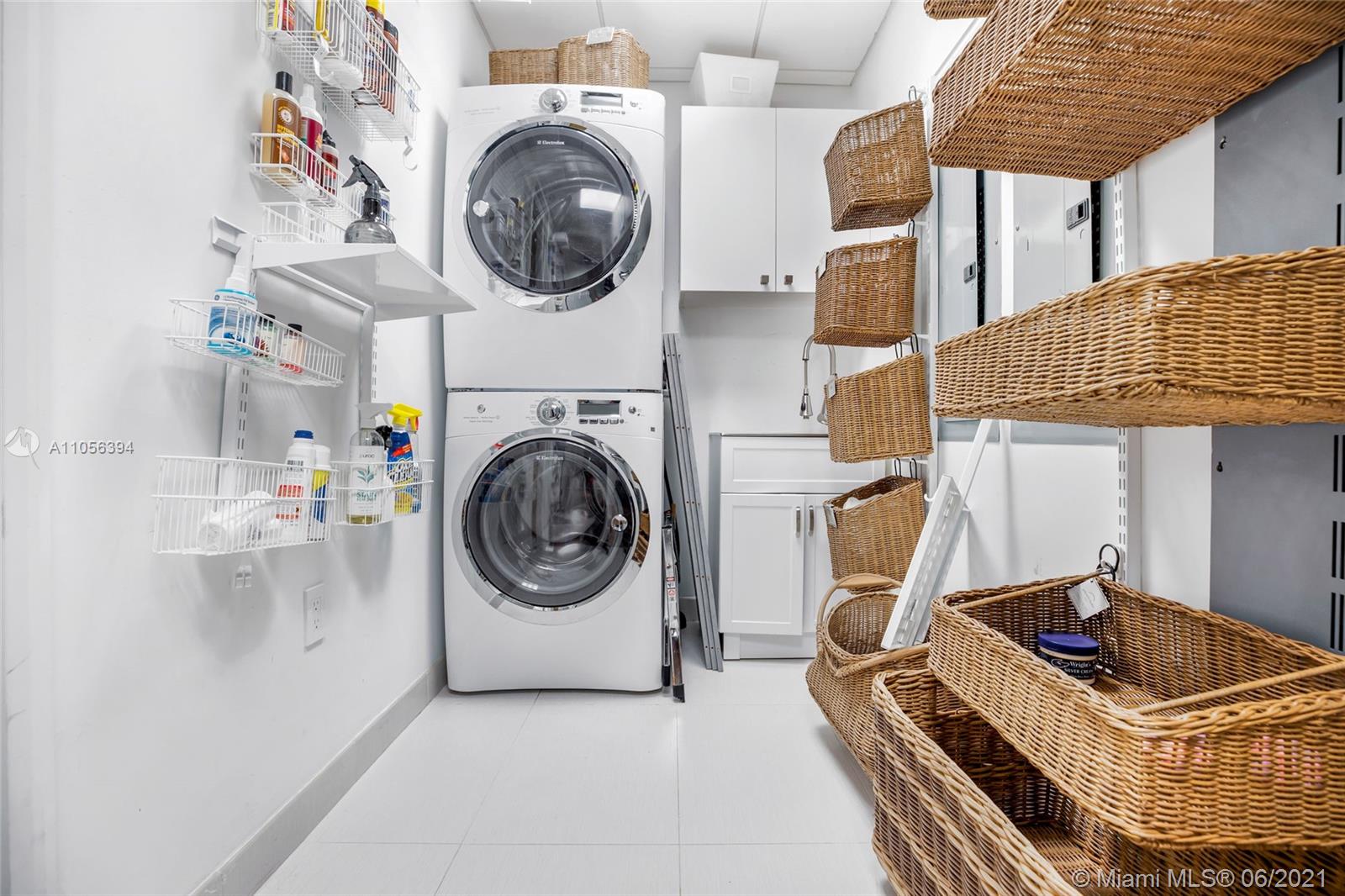 17749 COLLINS AVENUE COND - Residential