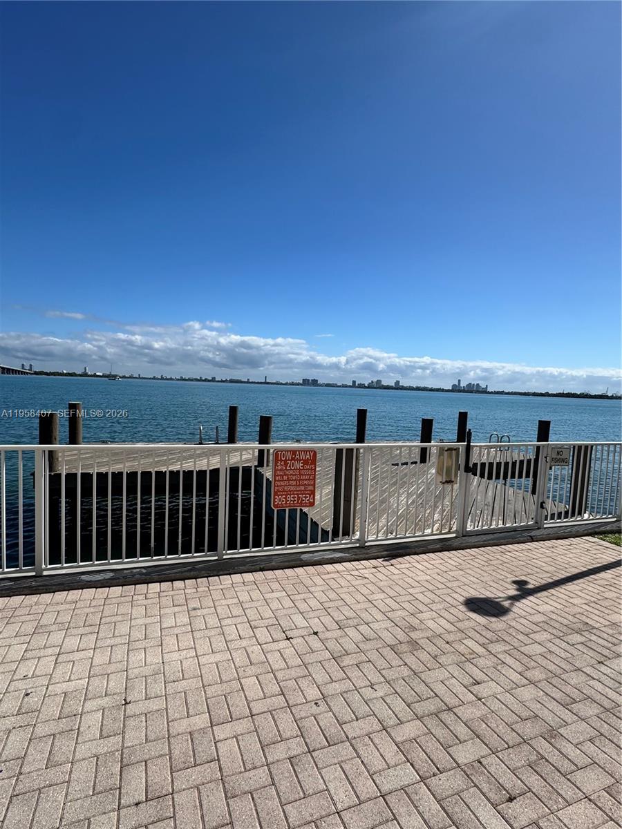 BAY PARK TOWERS CONDO - Residential Lease