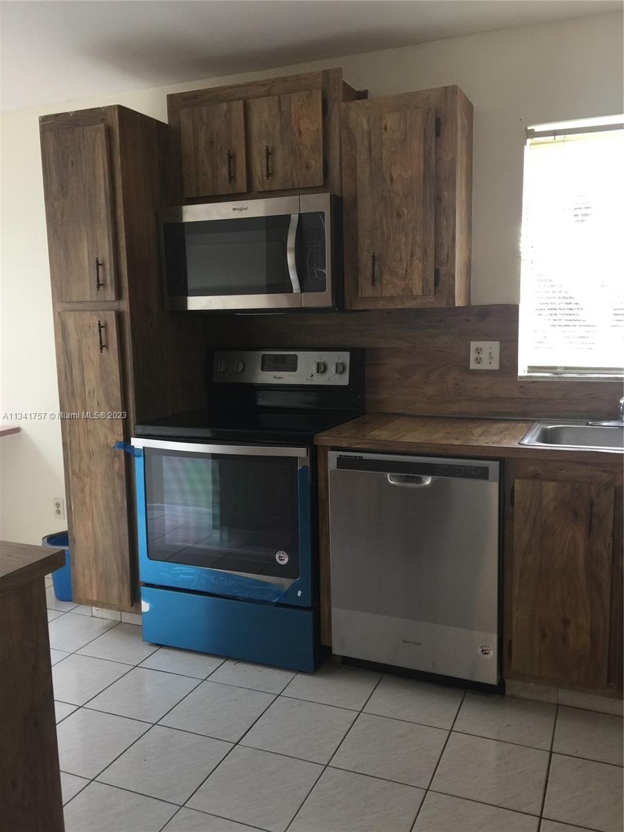 Photo 8 of 29 of 8311 Sands Point Blvd R101 condo