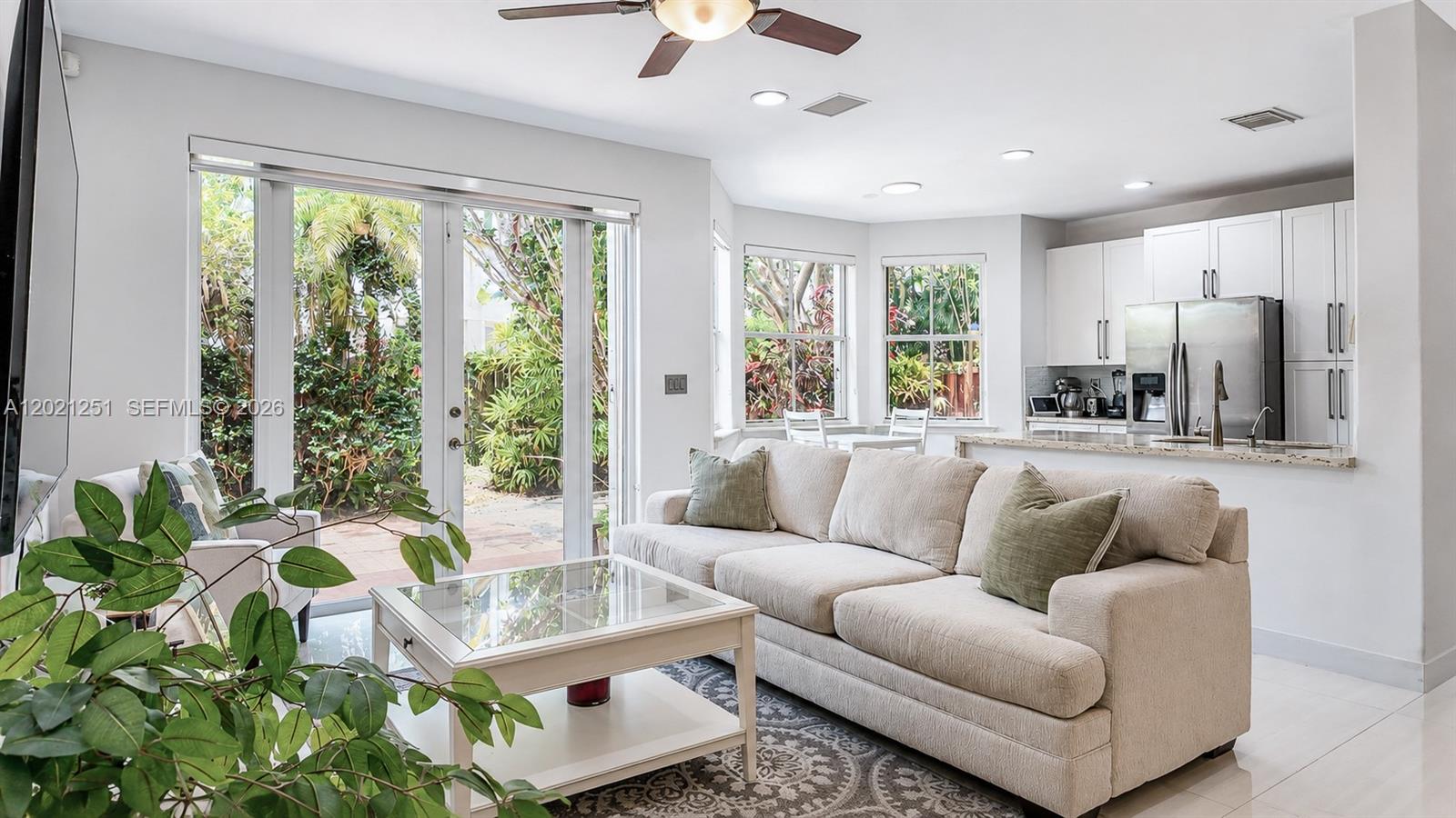 SAVANNAH AT DORAL - Residential
