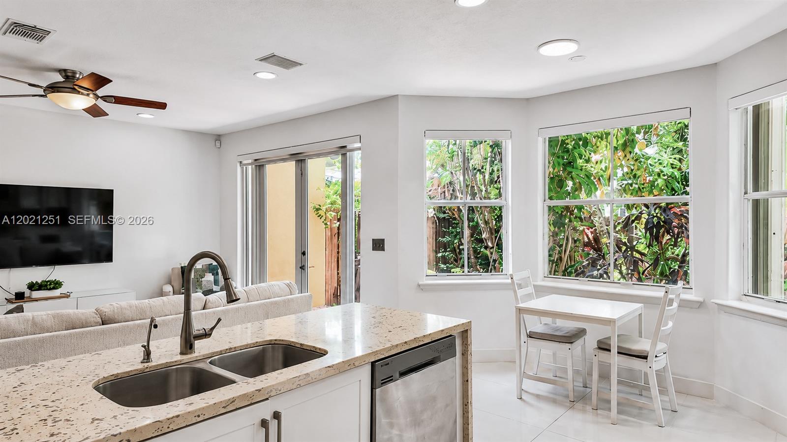 SAVANNAH AT DORAL - Residential