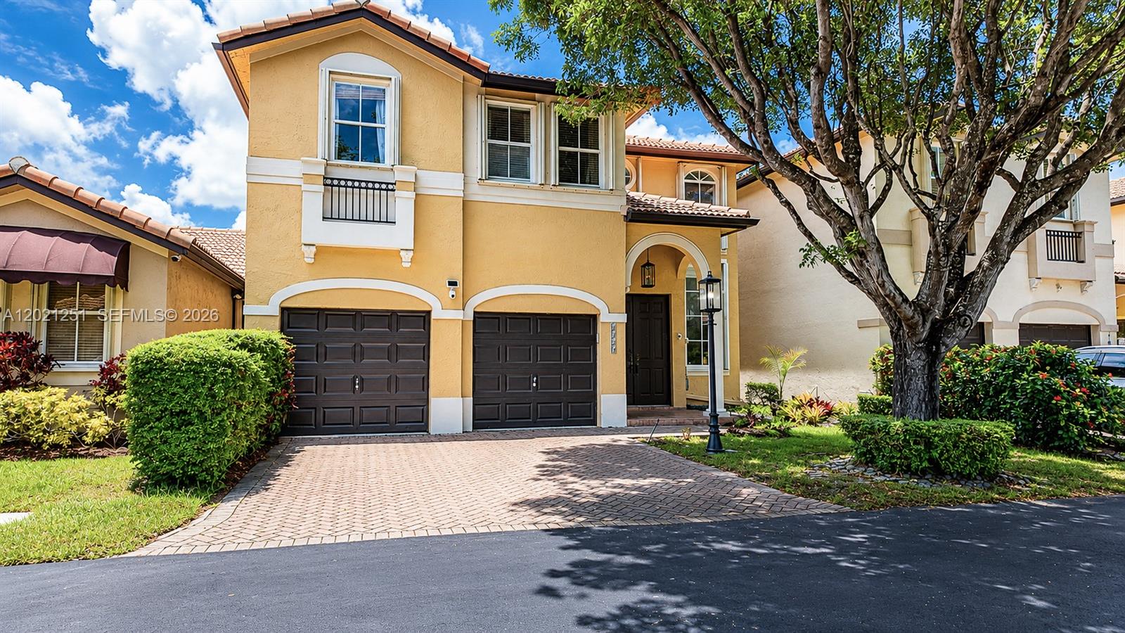 SAVANNAH AT DORAL - Residential