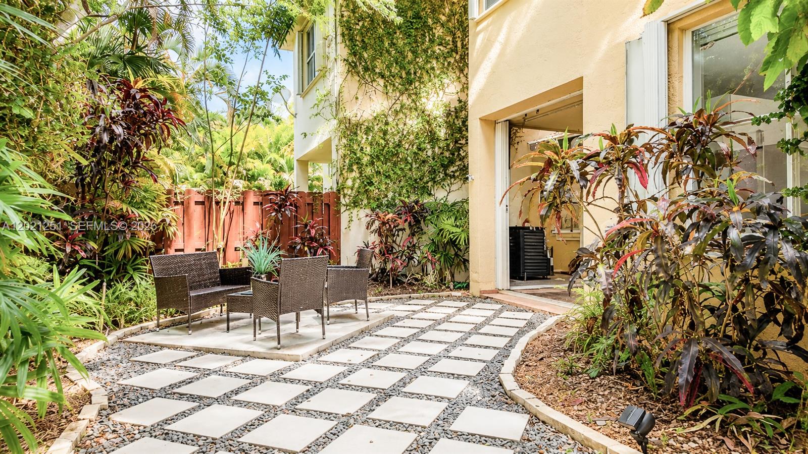 SAVANNAH AT DORAL - Residential