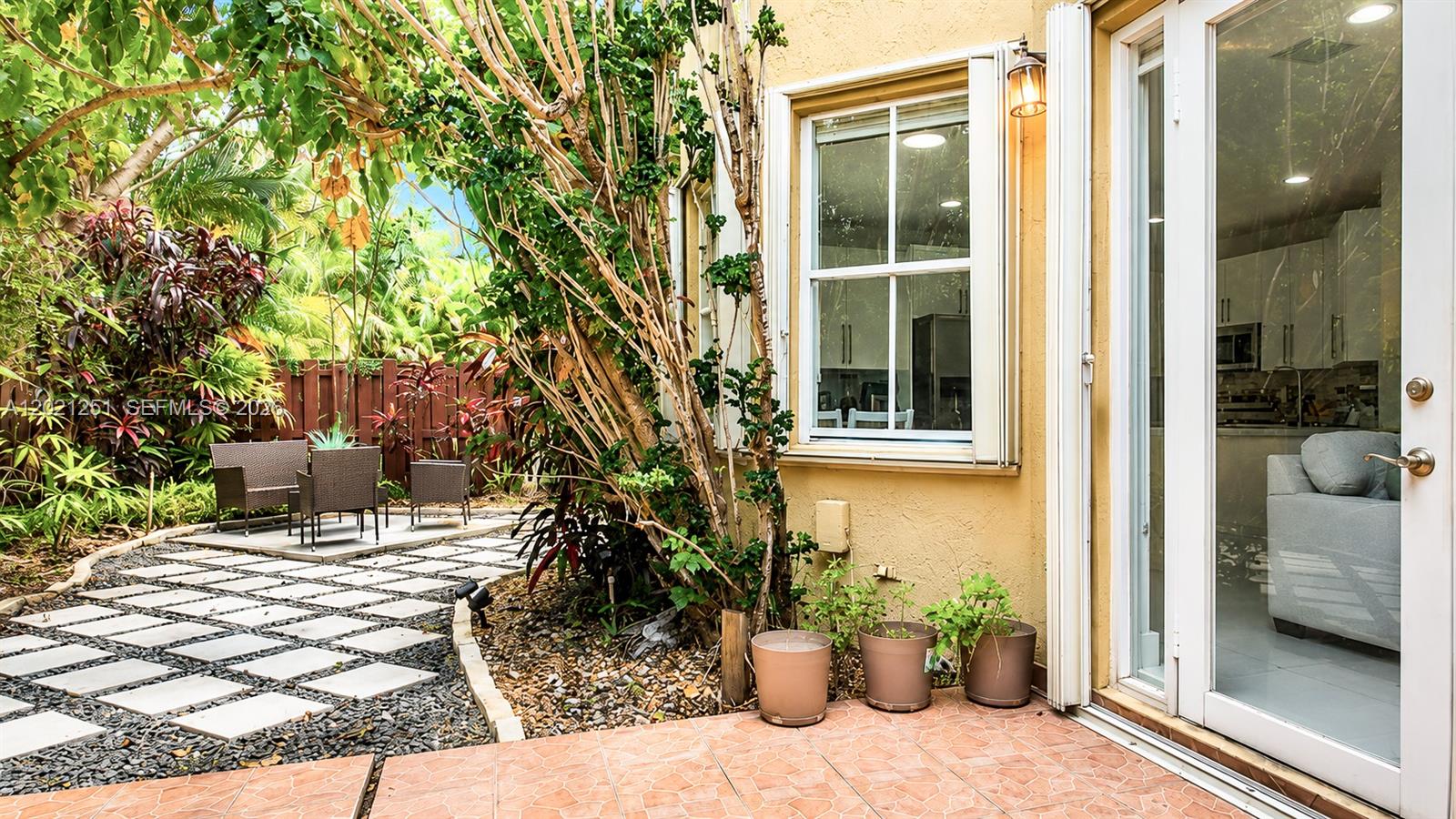 SAVANNAH AT DORAL - Residential
