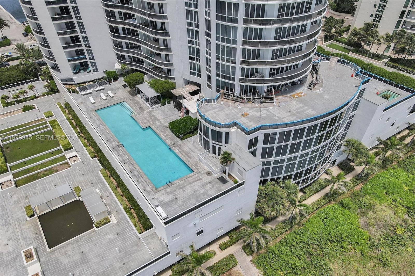 TDR TOWER I CONDO - Residential