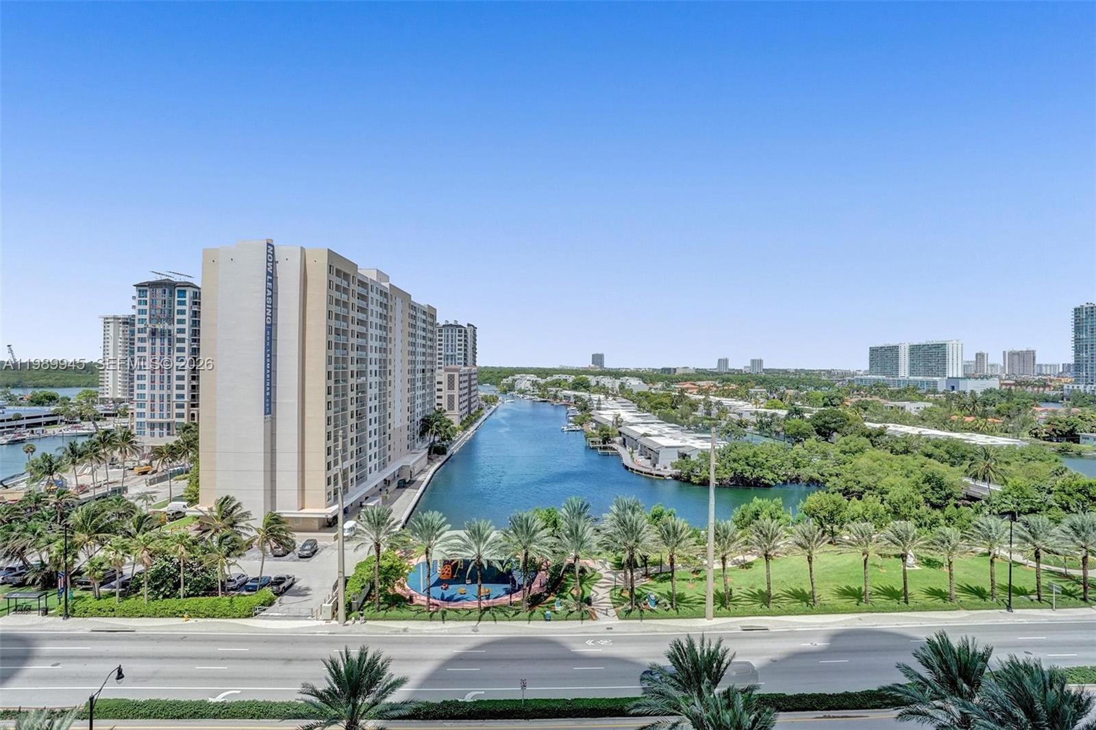 TDR TOWER I CONDO - Residential