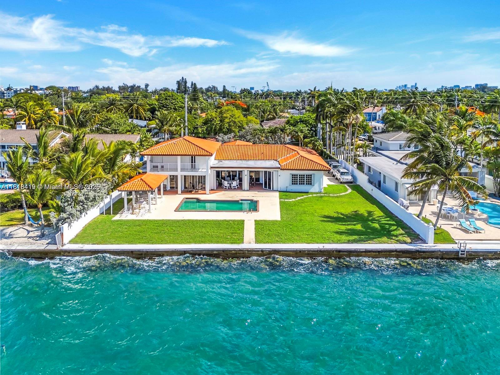 ISLE OF NORMANDY MIAMI VI - Residential
