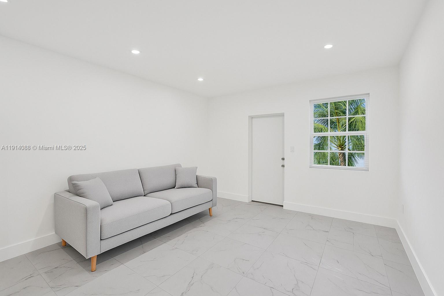 WEST HOLLYWOOD HILLS - Residential Lease