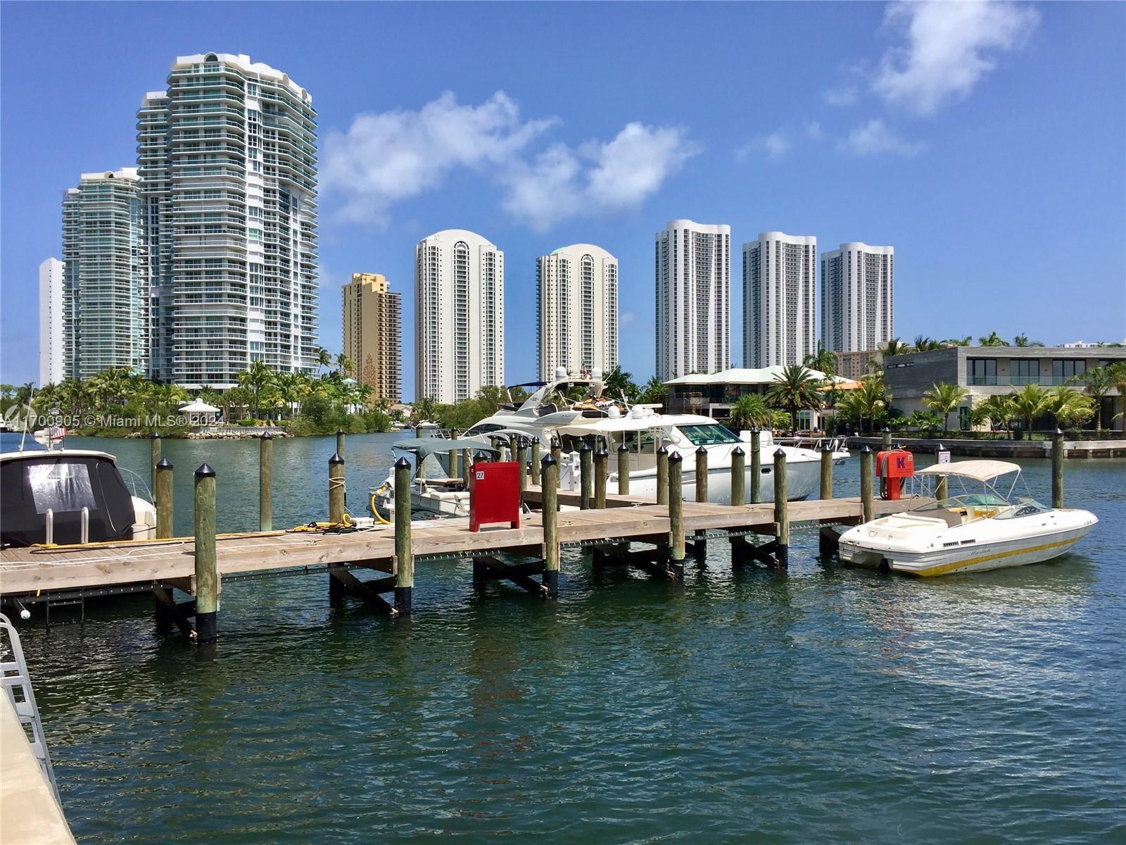 400 SUNNY ISLES MARINA UL7 - Land