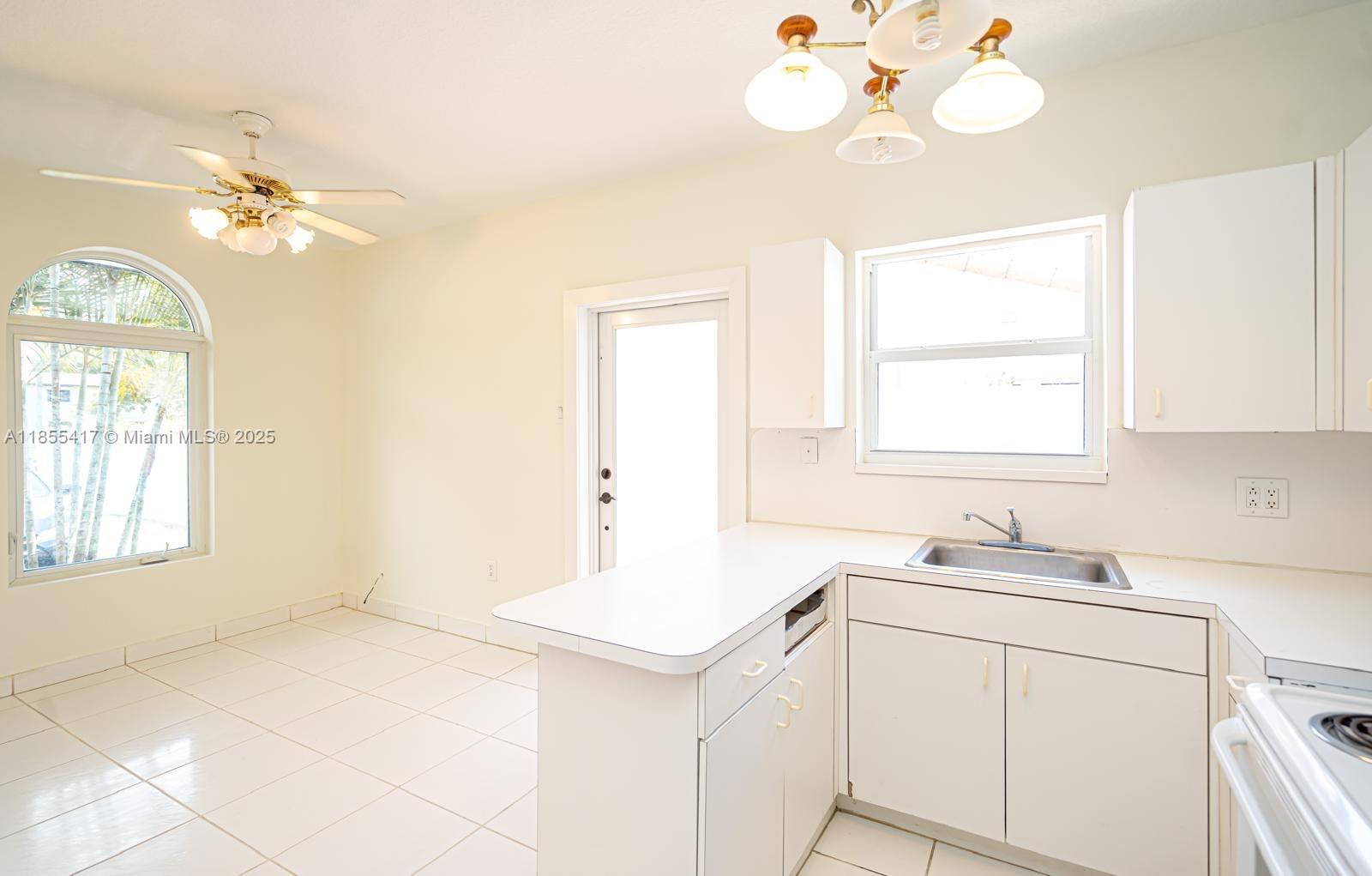 CORAL WAY ESTATES - Residential