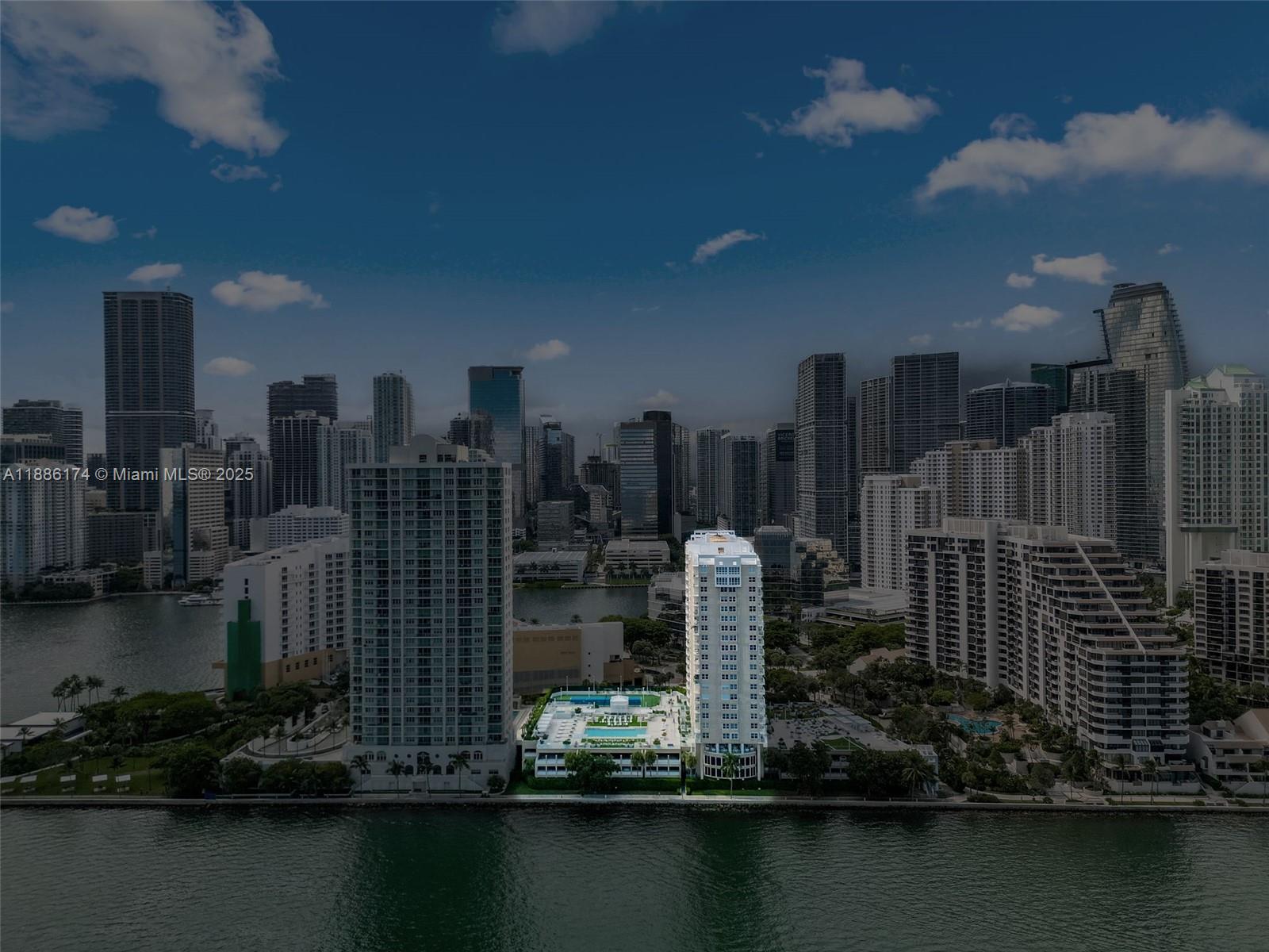 ISOLA CONDO - Residential