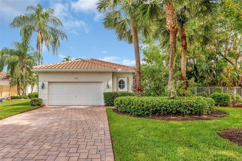 2539 Bay Pointe Dr Weston FL 33327