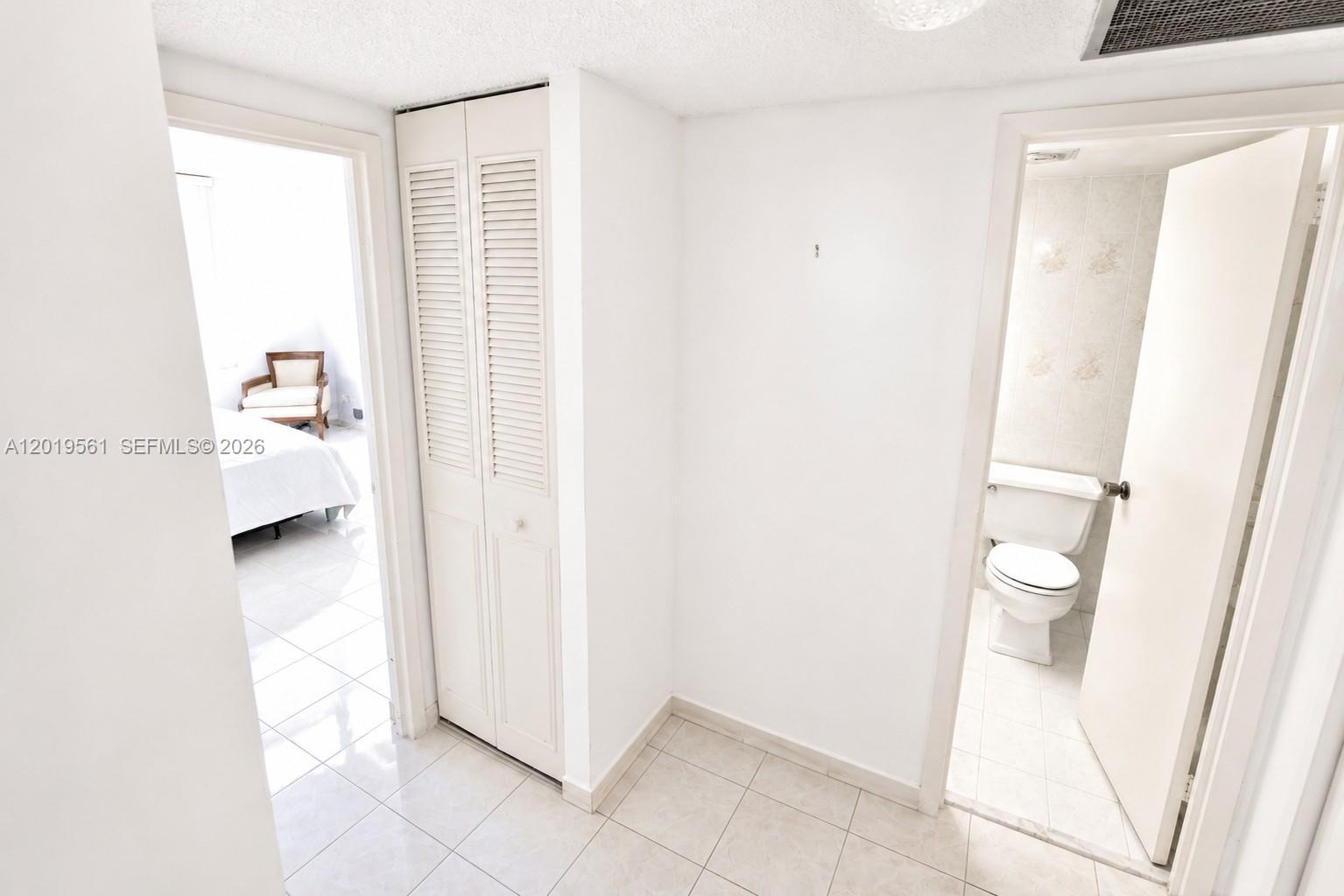 WINSTON TOWERS 300 CONDO - Residential
