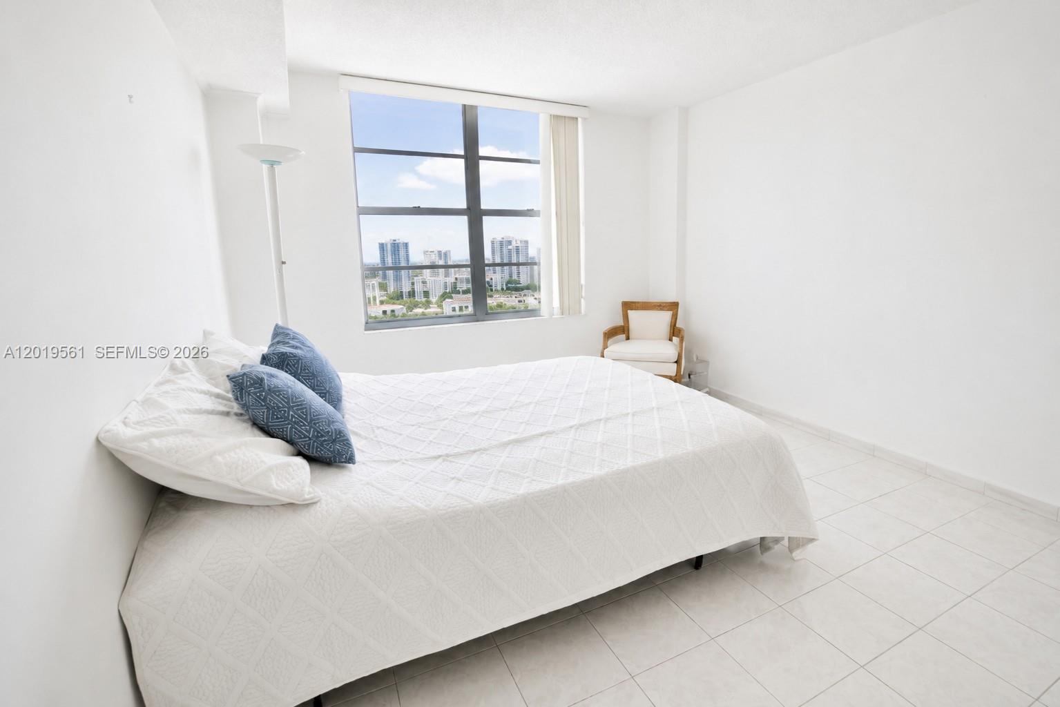 WINSTON TOWERS 300 CONDO - Residential