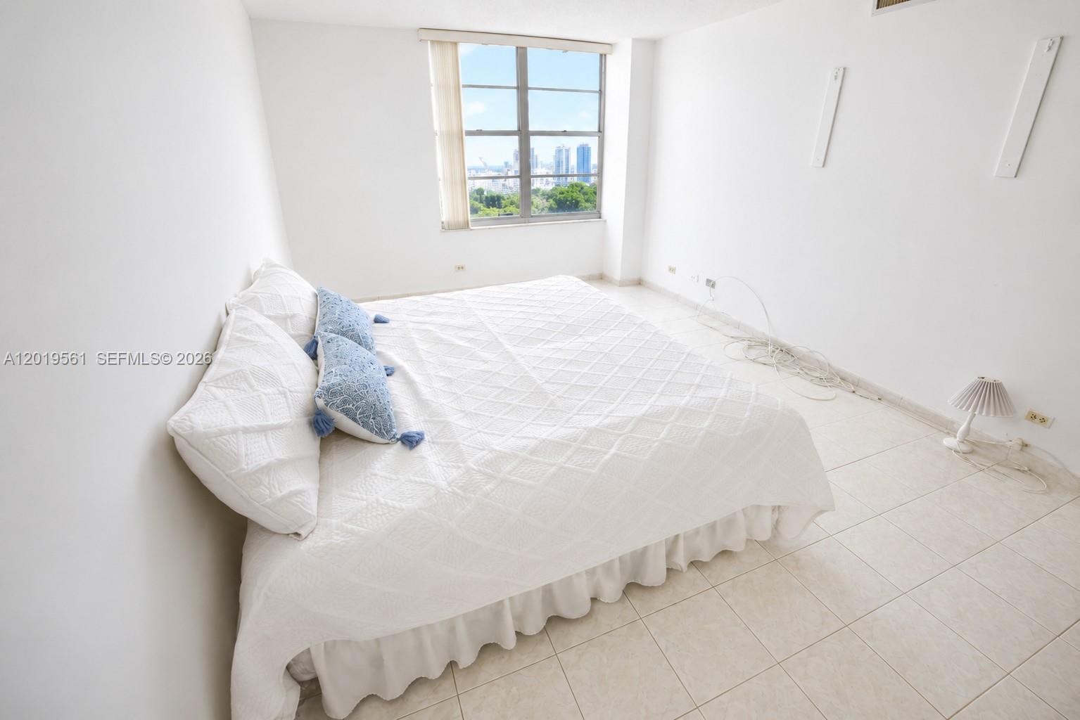 WINSTON TOWERS 300 CONDO - Residential