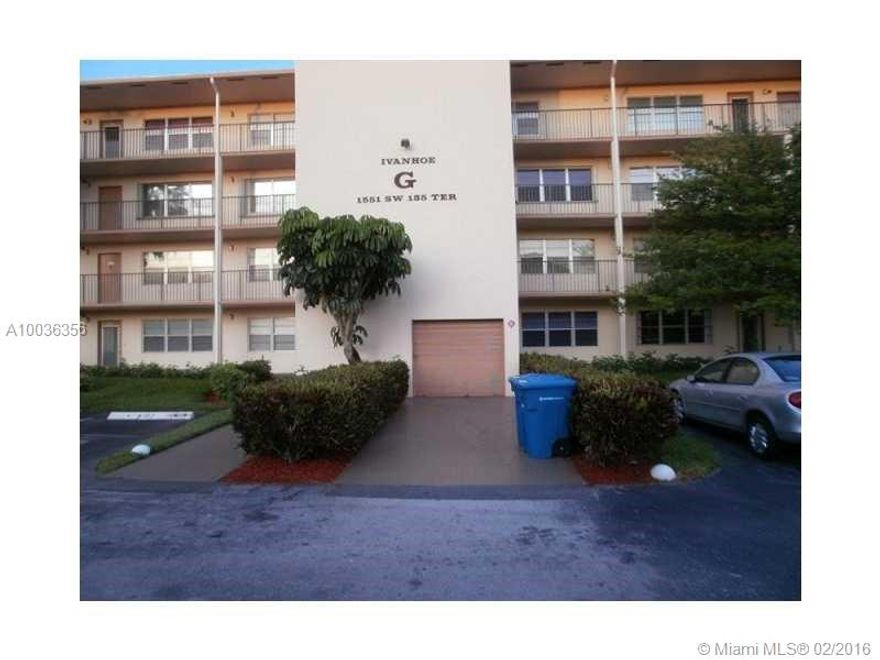 NICE AND BRITE 1 BEDROOM AND 1.5 BATHROOM APARTMENT IN THE FIRST FLOOR AT CENTURY VILLAGE 55+ COMMUNITY. VERY SPACIOUS ROOMS, TILE FLOOORS, AND A RELAXING ATMOSPHERE YOU'LL LOVE. A LOT OF AMMENITIES TO BE MENTIONED. THANKS FOR SHOWING IT WON'T LAST!