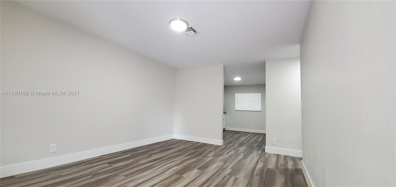 AVONDALE - Residential Lease