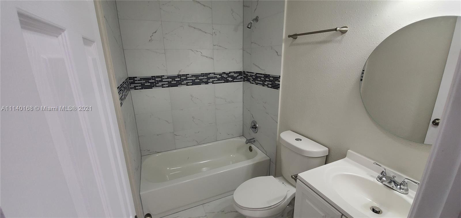 AVONDALE - Residential Lease