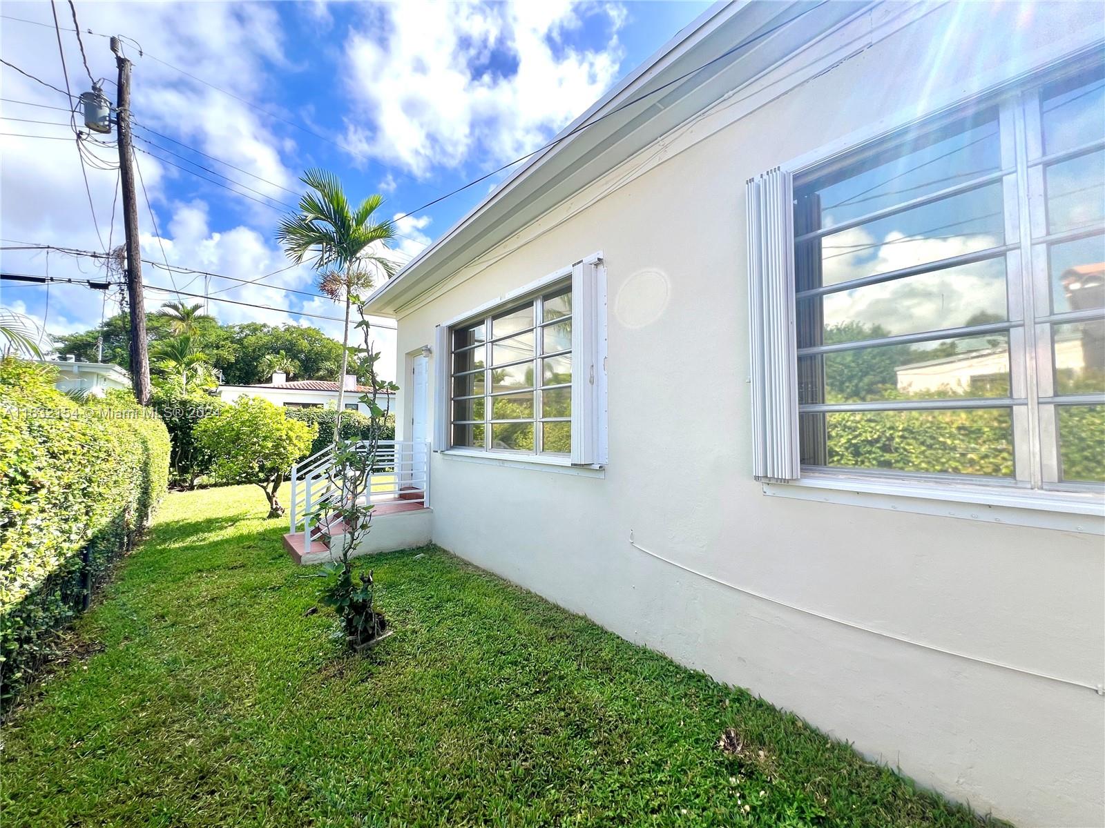 SILVER BLUFF EST-SEC B - Residential Lease