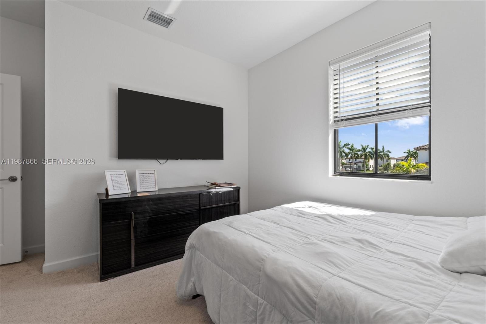 ESTATES AT SILVER PALM - Residential Lease