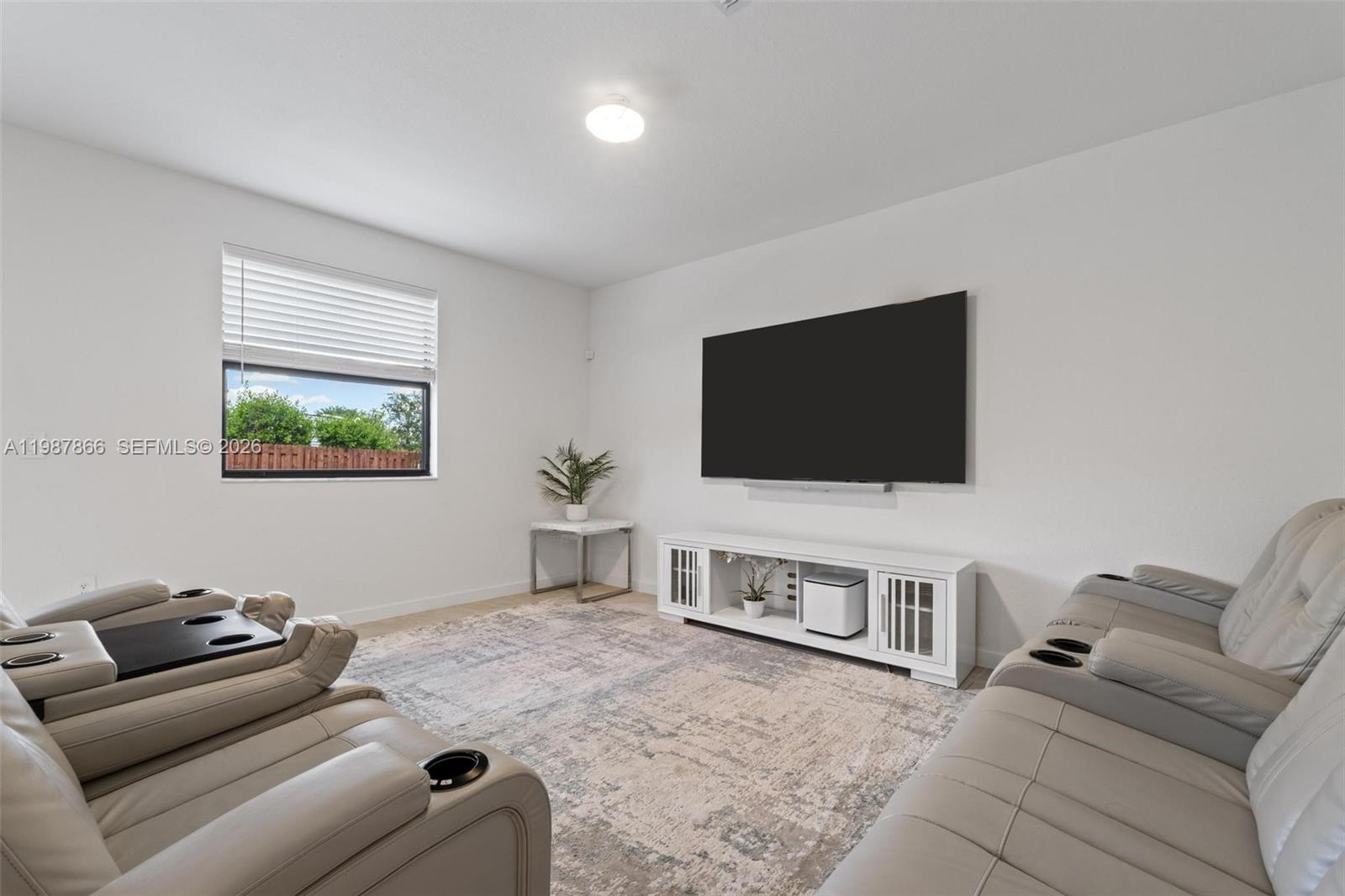 ESTATES AT SILVER PALM - Residential Lease