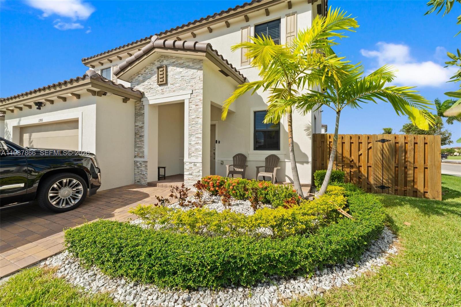 ESTATES AT SILVER PALM - Residential Lease