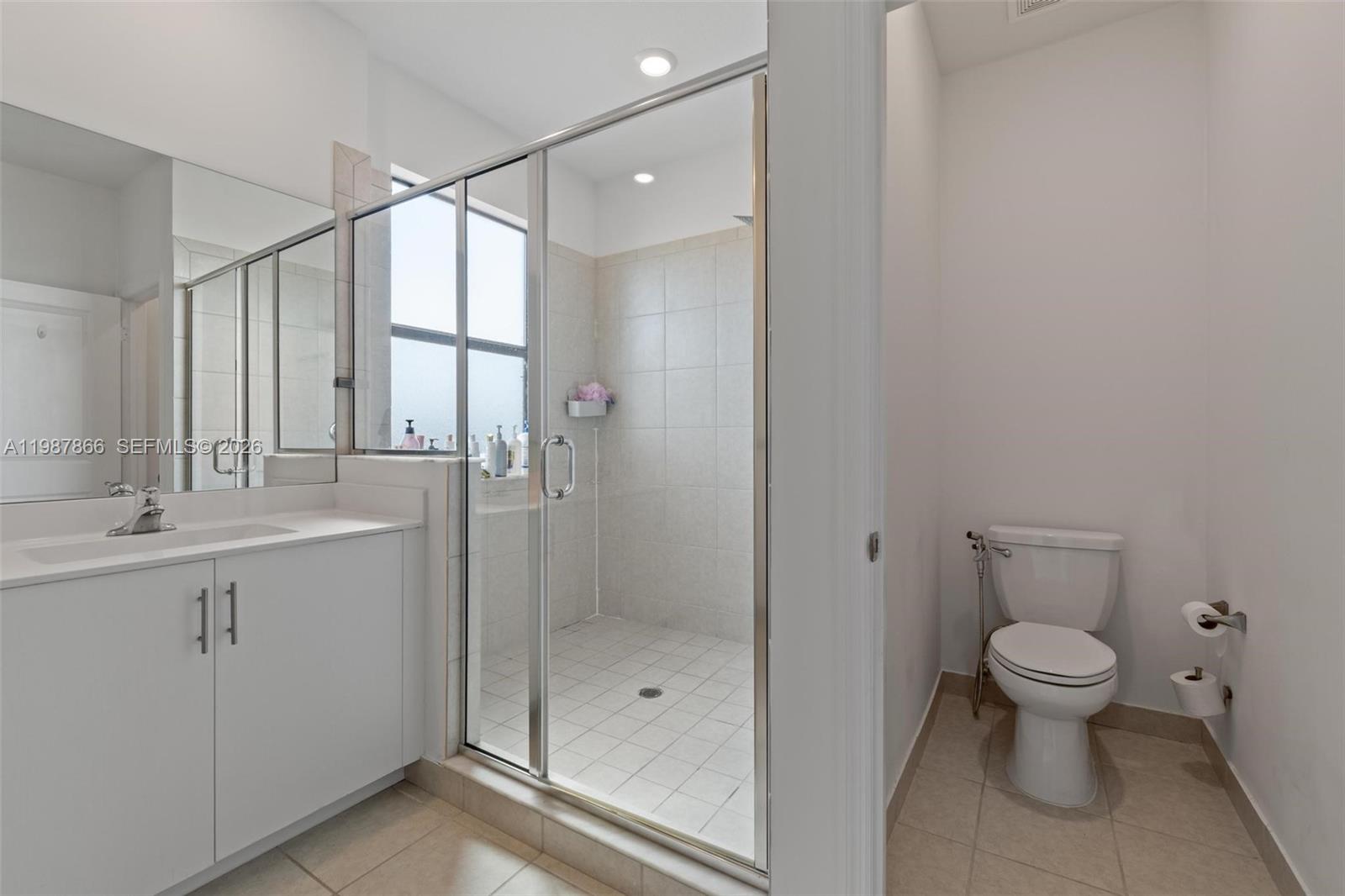 ESTATES AT SILVER PALM - Residential Lease