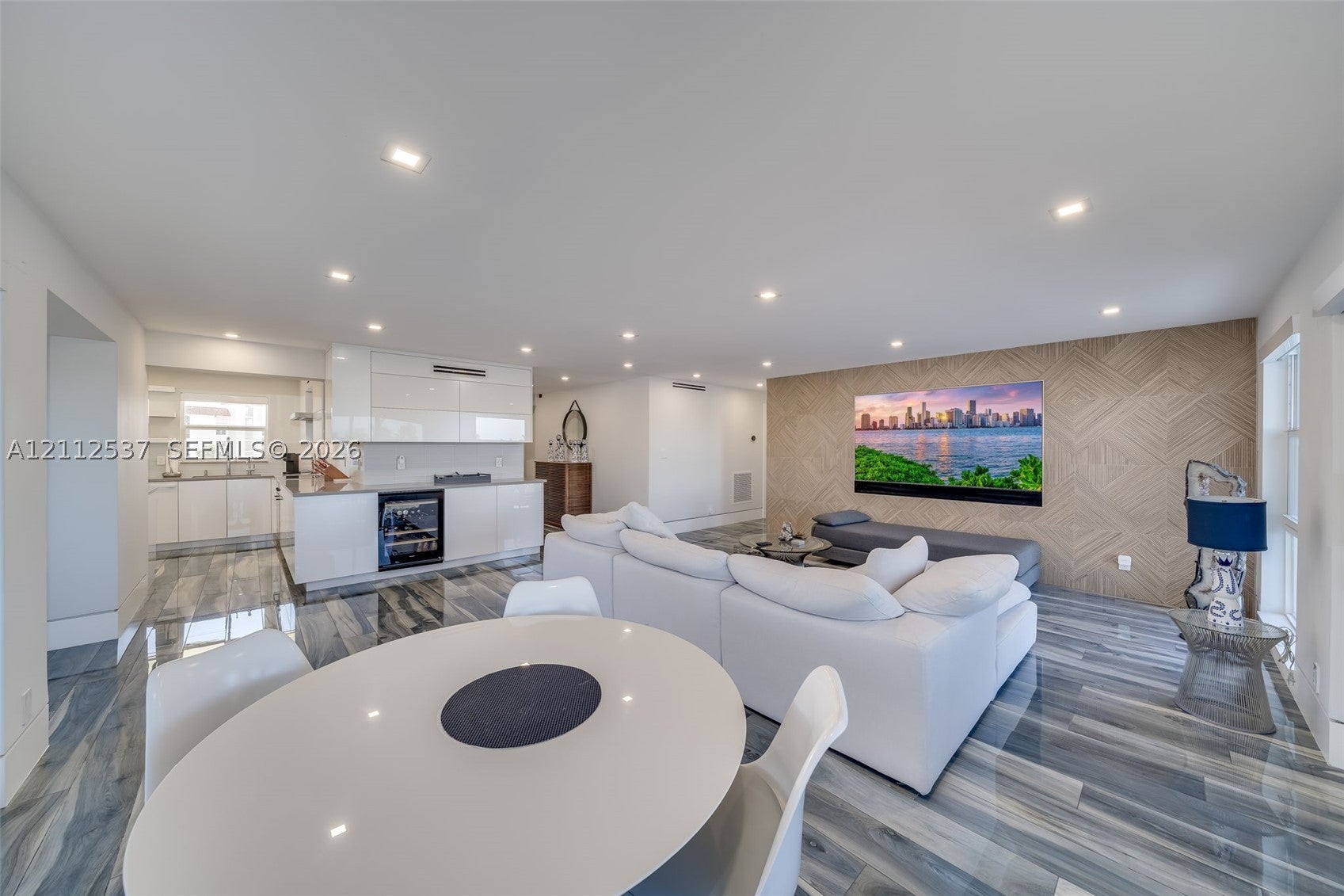 2871 N Ocean Blvd R360