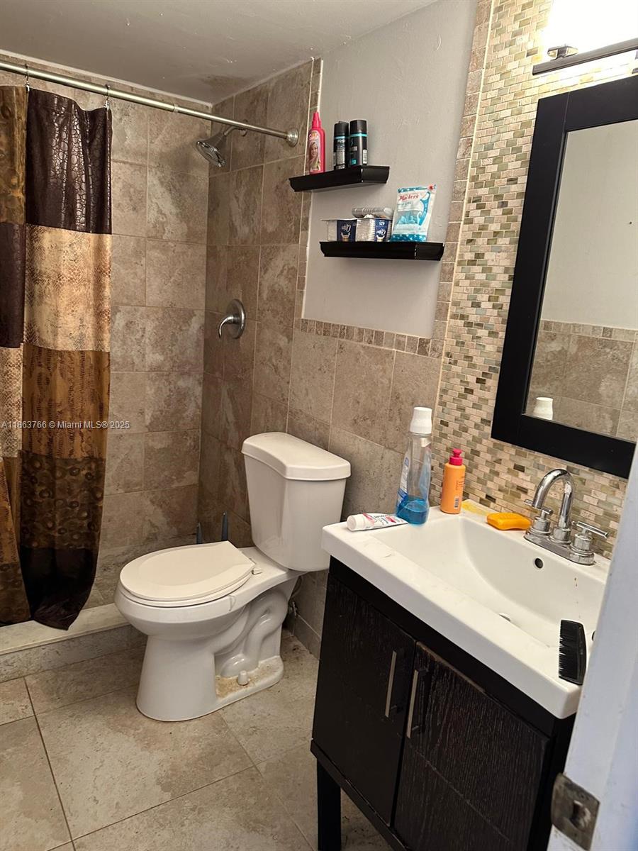 11208 SW 67th Ter
