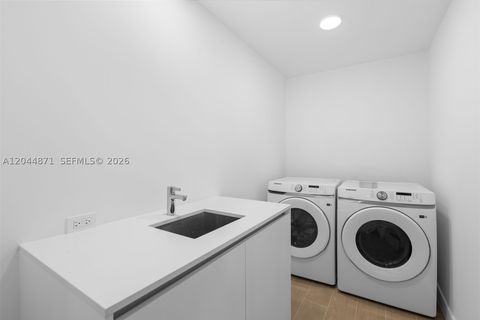 Tiny photo for 501 West Ave #4102, Miami Beach, FL 33139 (MLS # A12044871)