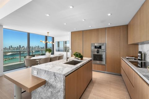 Tiny photo for 501 West Ave #4102, Miami Beach, FL 33139 (MLS # A12044871)