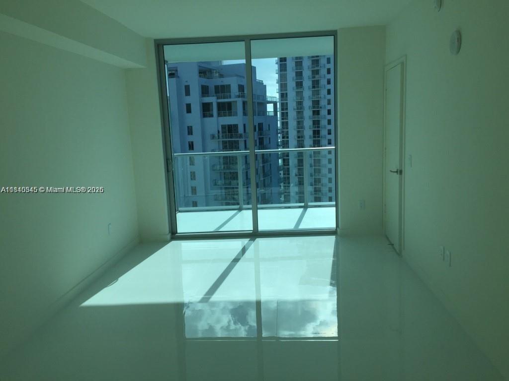 1100 S MIAMI AVE 3811