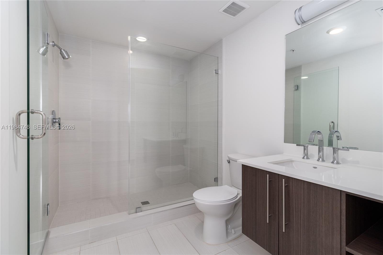 GRAND BAY COMMONS SOUTH - Residential Lease