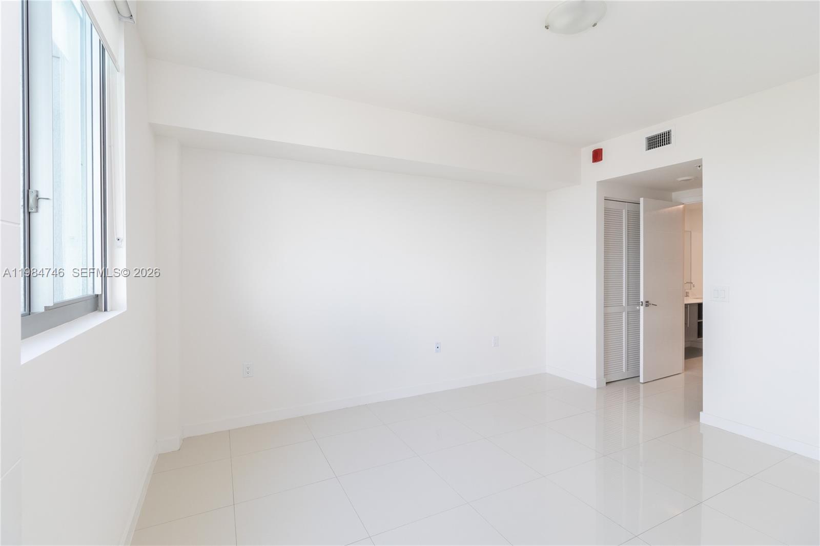 GRAND BAY COMMONS SOUTH - Residential Lease