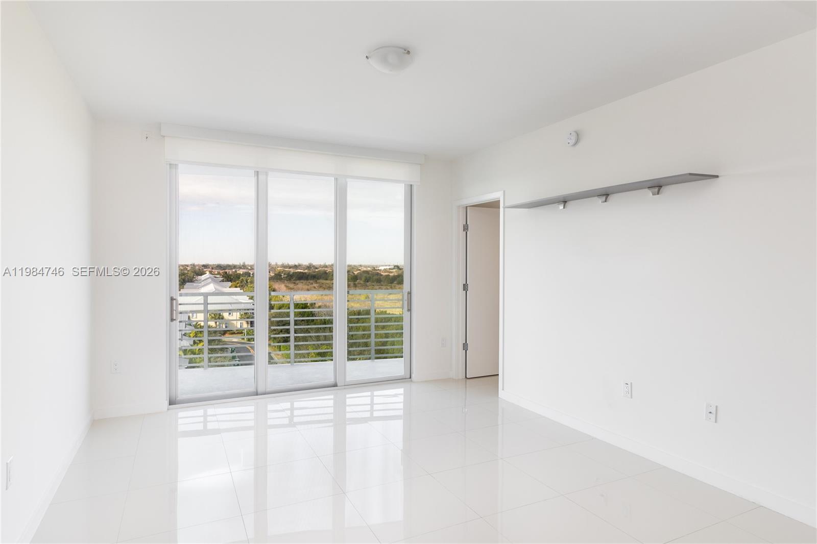 GRAND BAY COMMONS SOUTH - Residential Lease