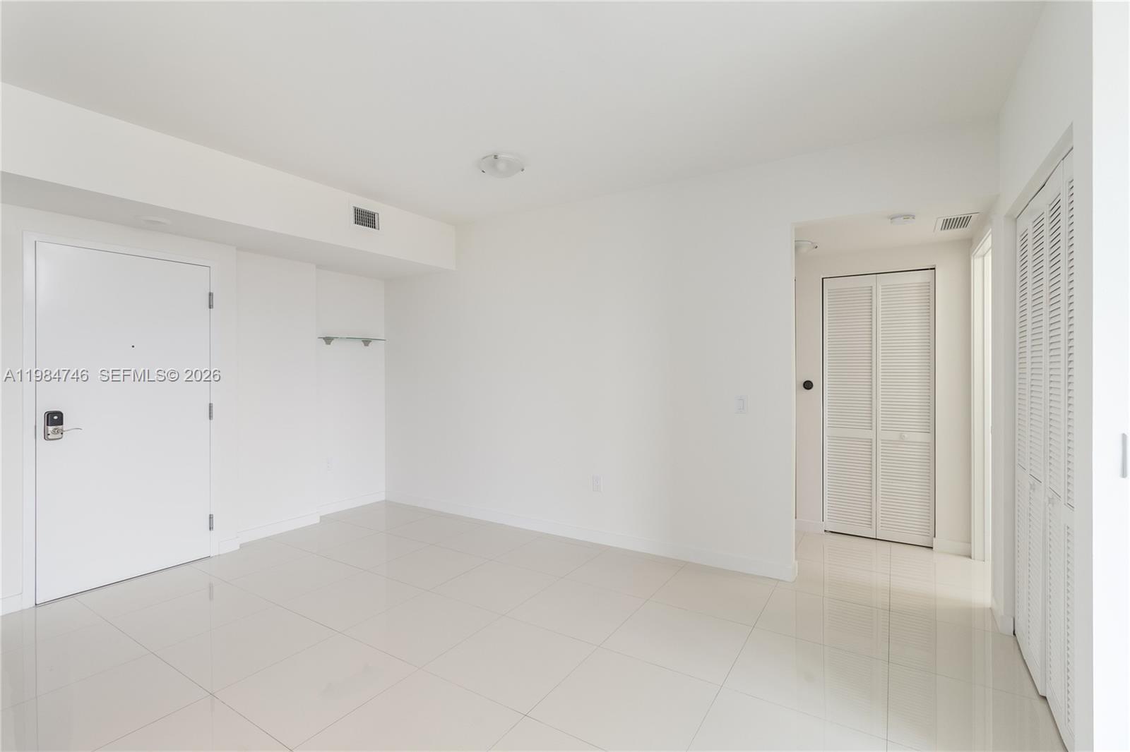 GRAND BAY COMMONS SOUTH - Residential Lease