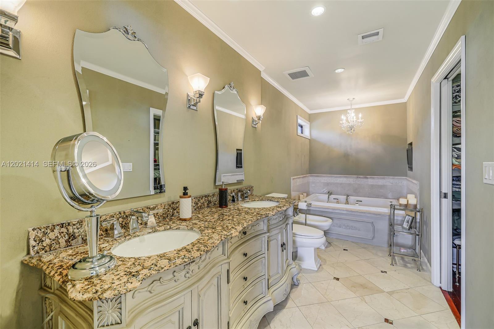 WESTWIND LAKES SEC 6 - Residential