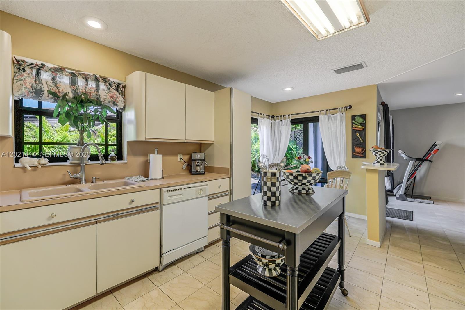 WESTWIND LAKES SEC 6 - Residential