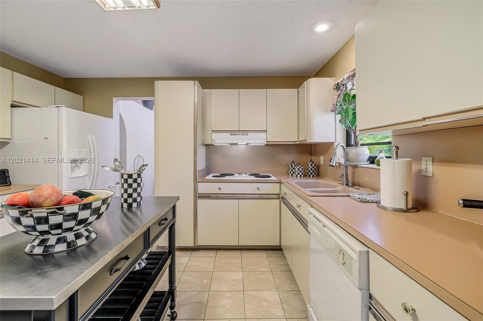 WESTWIND LAKES SEC 6 - Residential