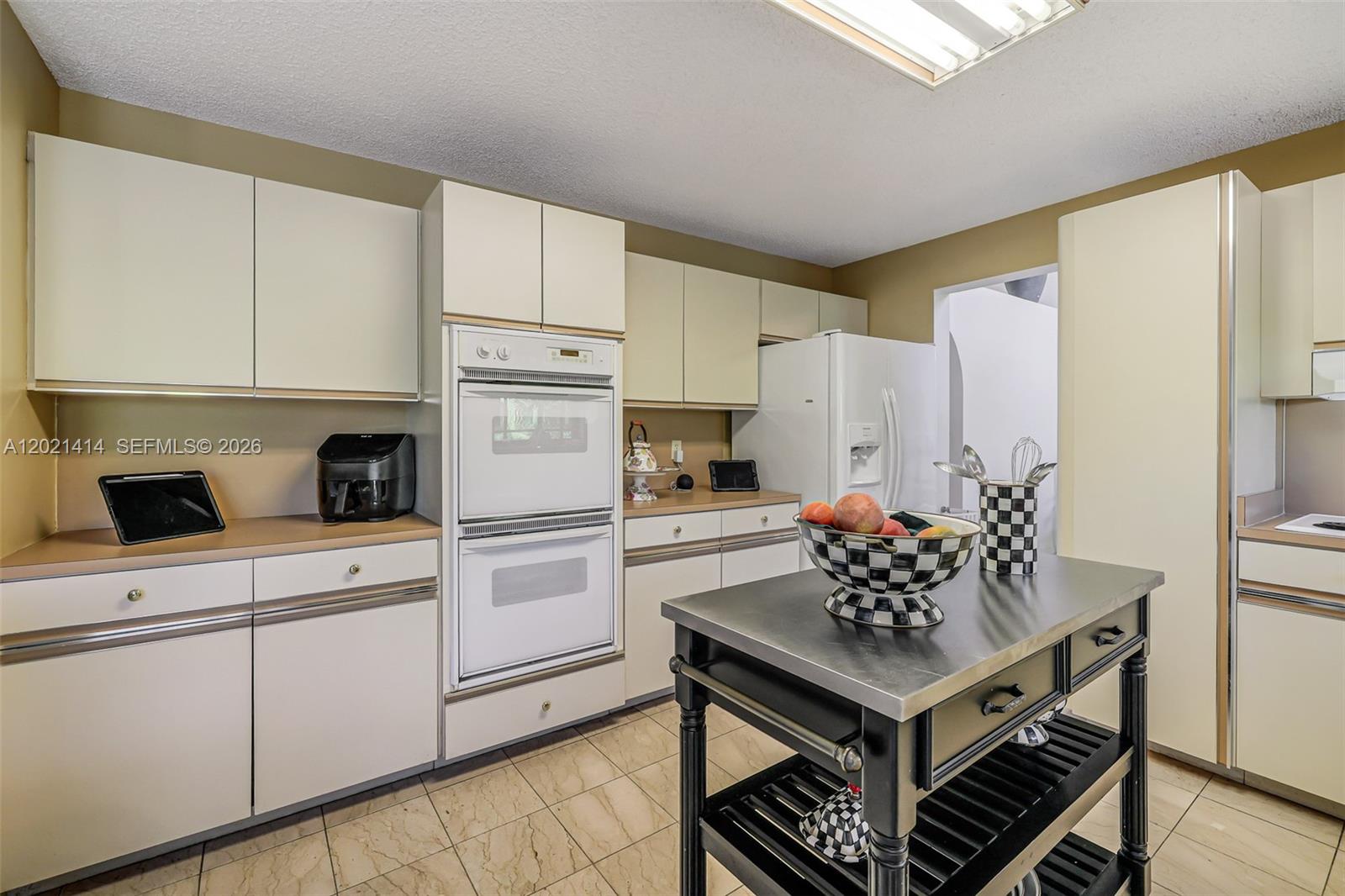 WESTWIND LAKES SEC 6 - Residential