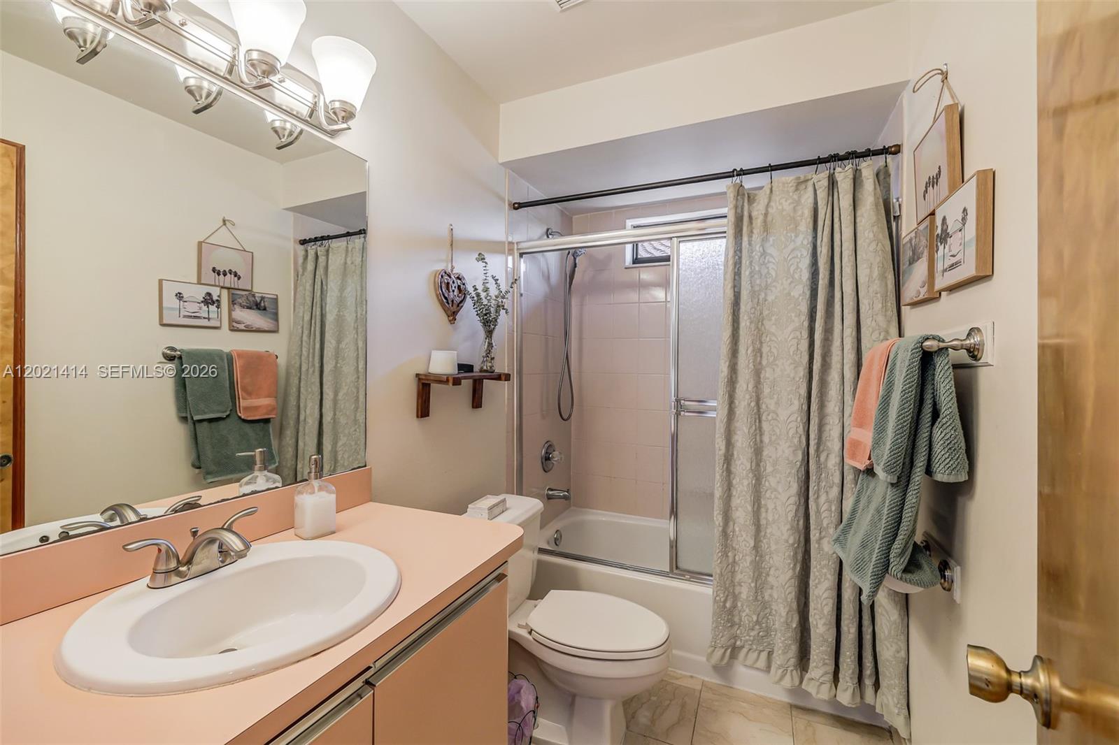 WESTWIND LAKES SEC 6 - Residential