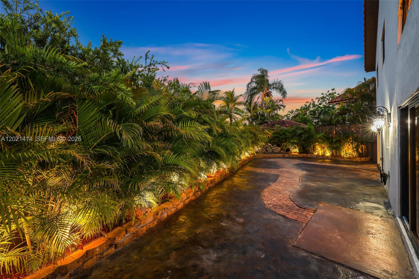 WESTWIND LAKES SEC 6 - Residential