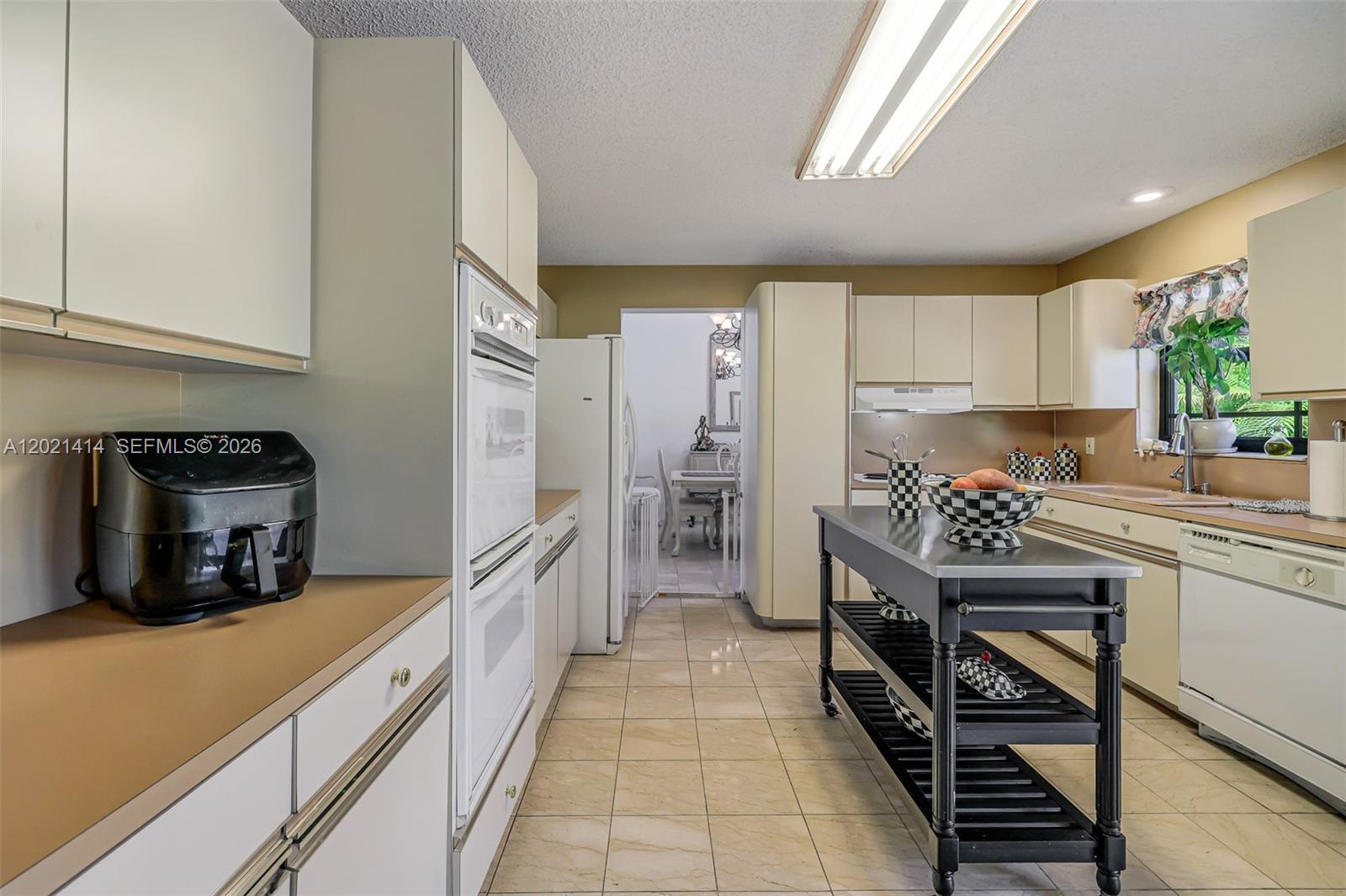 WESTWIND LAKES SEC 6 - Residential