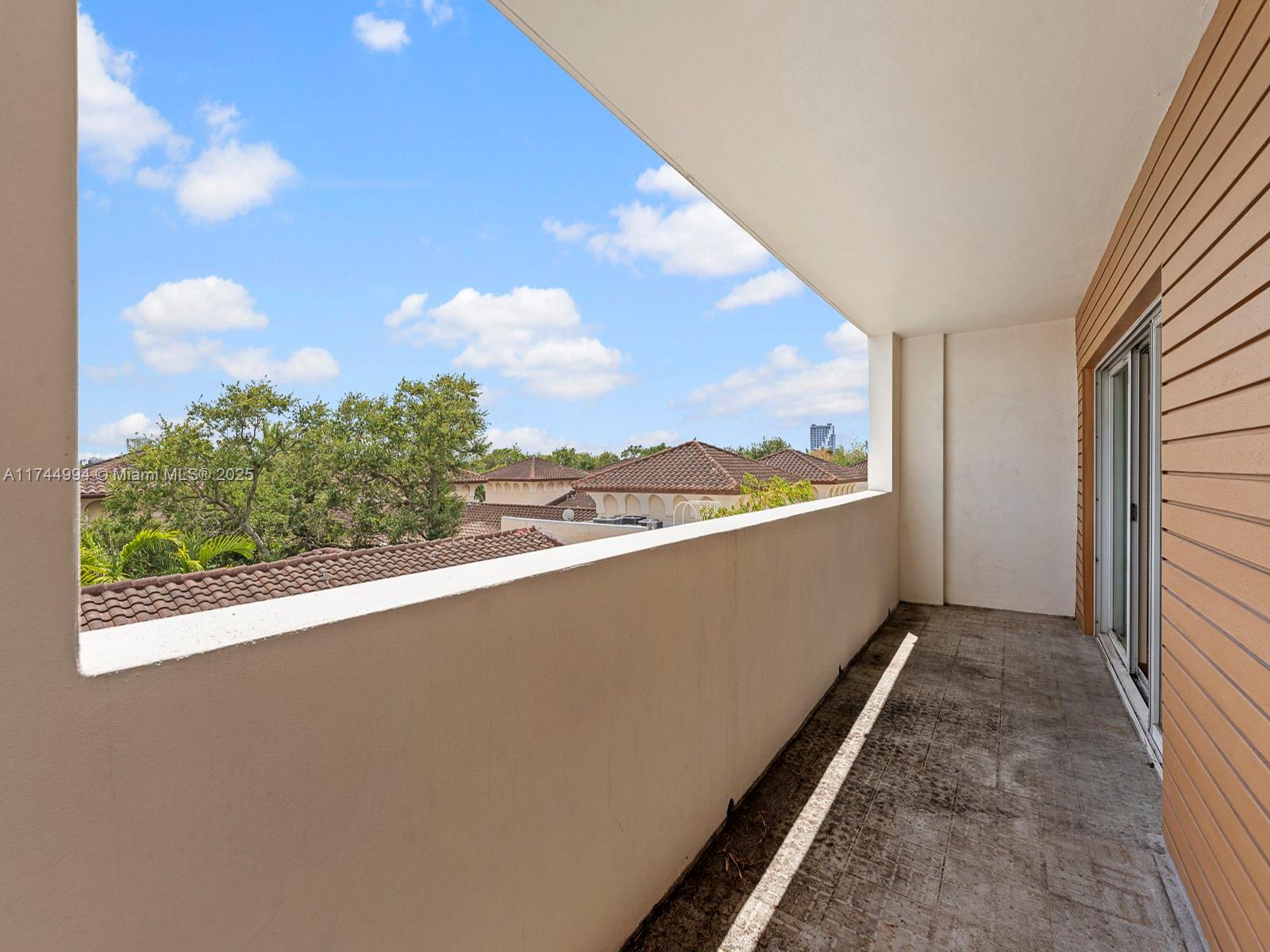 VILLAGGIO IN THE GROVE TO - Residential