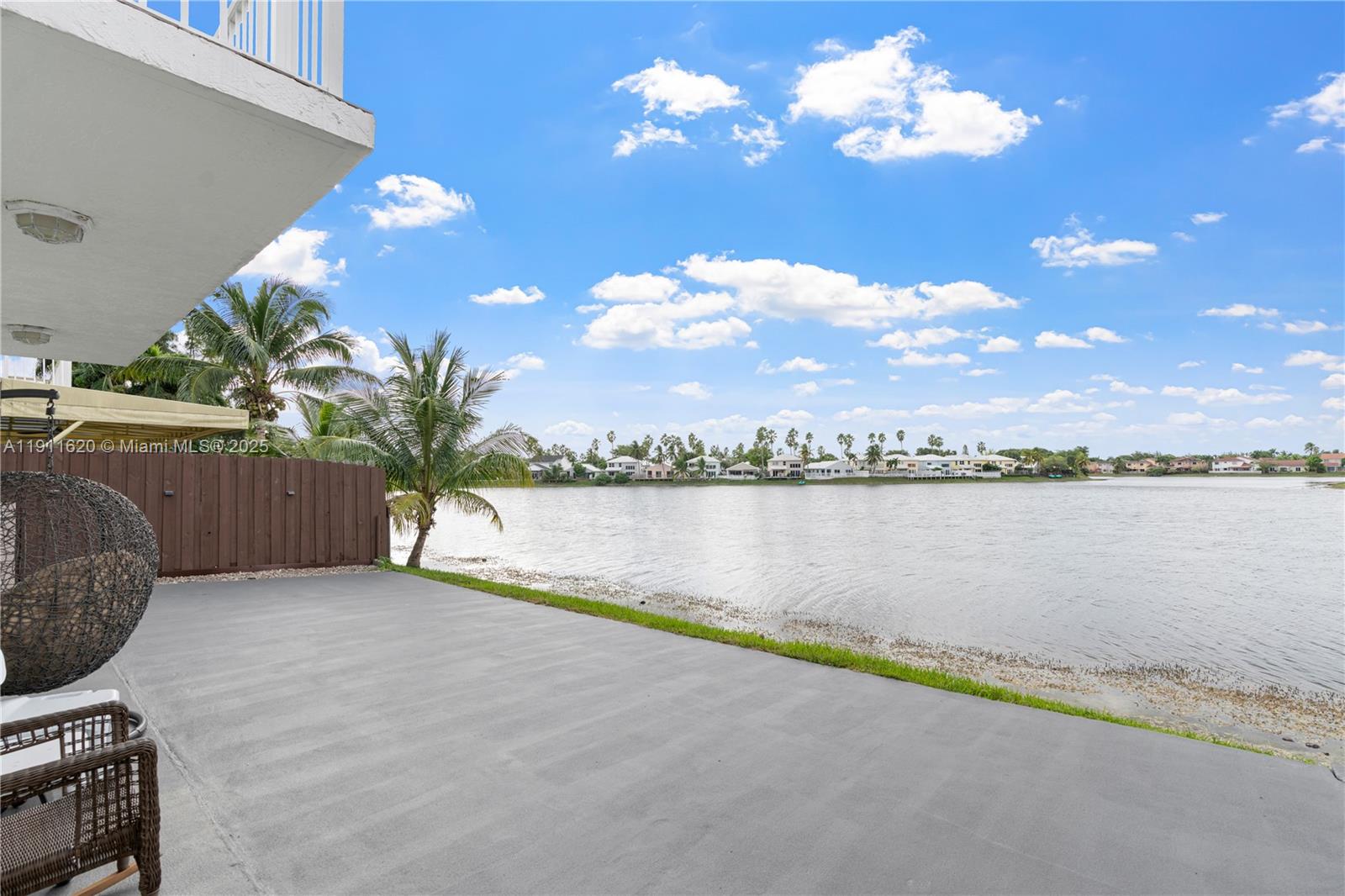 LAKES OF THE MEADOW-MEADO - Residential Lease