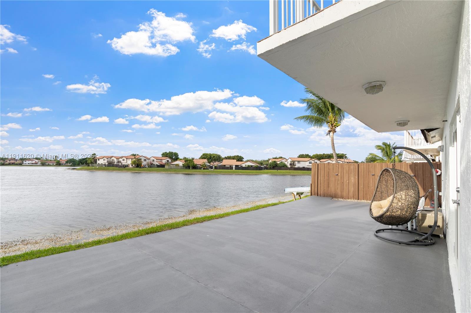 LAKES OF THE MEADOW-MEADO - Residential Lease