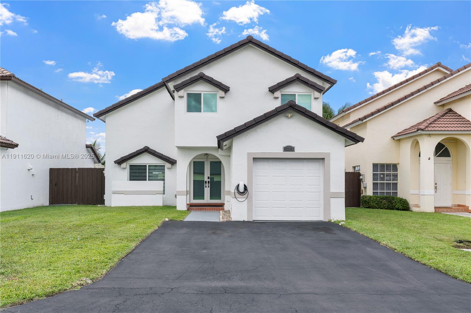 LAKES OF THE MEADOW-MEADO - Residential Lease