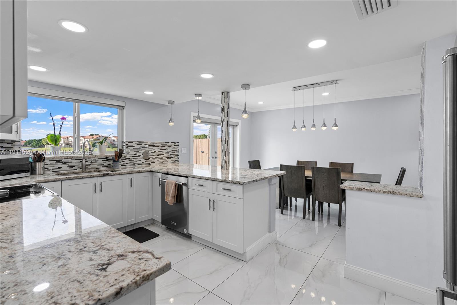 LAKES OF THE MEADOW-MEADO - Residential Lease